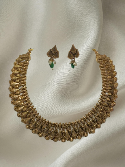 Traditional Temple Gold Necklace Set